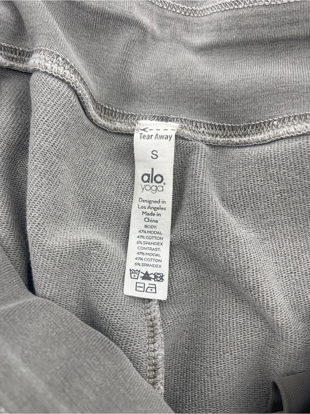 ALO Yoga Women's Cargo Joggers in  Gray - Picture 12 of 16